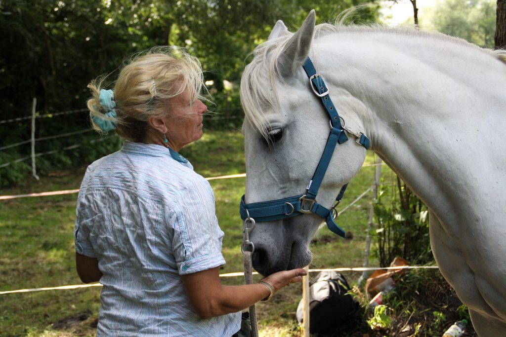 Susanne v. Gersdorff mit ihrem Pferd "Mina"